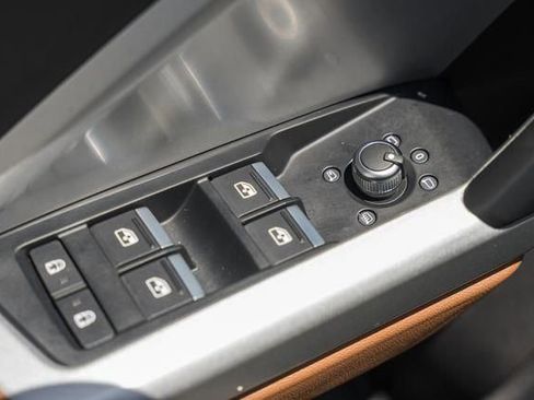 Used 2021 Audi Q3 2.0T Premium Plus w/ Premium Plus Package image 42