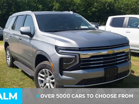 Used 2025 Chevrolet Tahoe LT AWD/4WD image 3