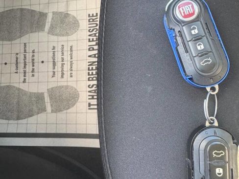 Used 2014 FIAT 500L Easy w/ Popular Equipment Group image 38