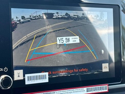 New 2026 Toyota Camry Hybrid FWD image 31