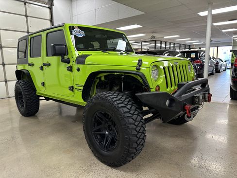 Used 2012 Jeep Wrangler Unlimited Sport image 1