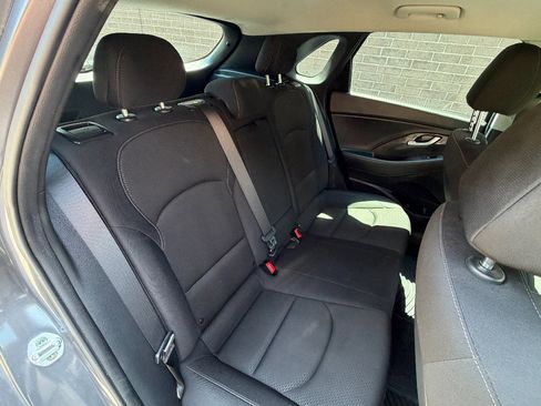 Used 2018 Hyundai Elantra GT FWD image 28