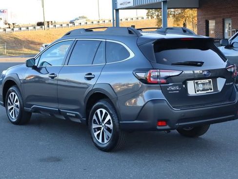 Used 2025 Subaru Outback Premium w/ Popular Package #1 AWD/4WD image 6