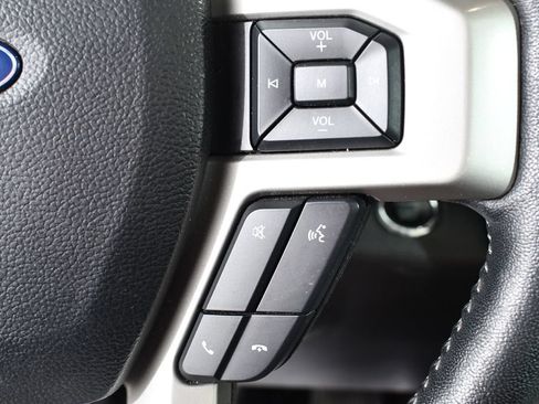 Used 2018 Ford F150 Lariat w/ Equipment Group 502A Luxury AWD/4WD image 34
