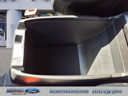 Certified 2024 Ford Escape ST-Line AWD/4WD image 17