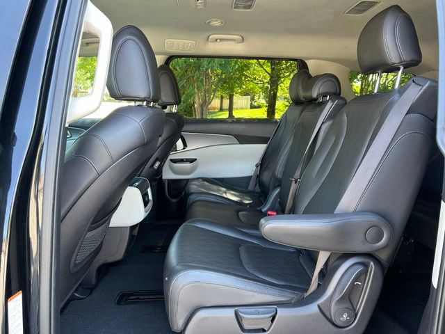Used 2022 Kia Carnival LX FWD image 15