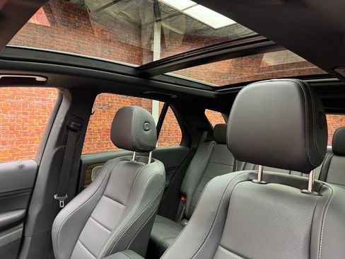 Used 2026 Mercedes-Benz GLE 350 4MATIC image 3