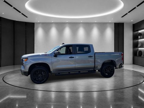 Used 2025 Chevrolet Silverado 1500 Custom Trail Boss AWD/4WD image 2