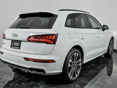 Used 2020 Audi SQ5 Premium Plus w/ Premium Plus Package image 10