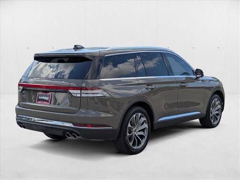 New 2025 Lincoln Aviator AWD w/ Equipment Group 101A image 2
