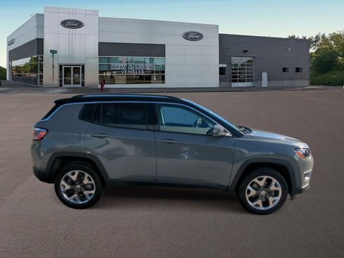 Used 2020 Jeep Compass Limited image 11