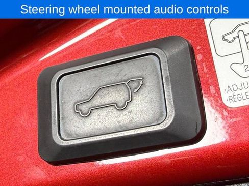 Used 2017 Toyota RAV4 XLE FWD image 17
