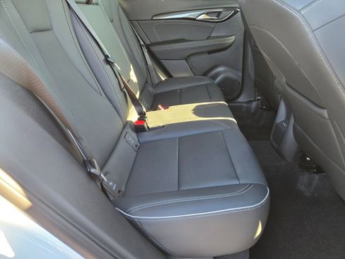 Used 2023 Buick Envision Essence image 15