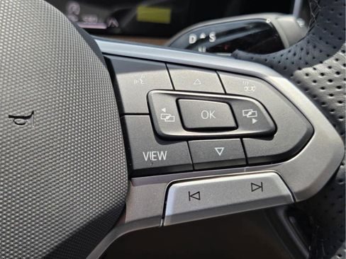 New 2026 Volkswagen Tiguan SEL R-Line AWD/4WD image 29