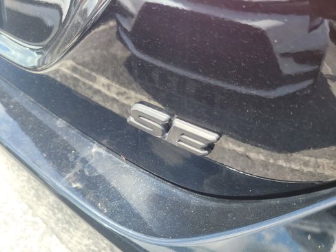 Used 2024 Toyota Camry SE FWD image 10