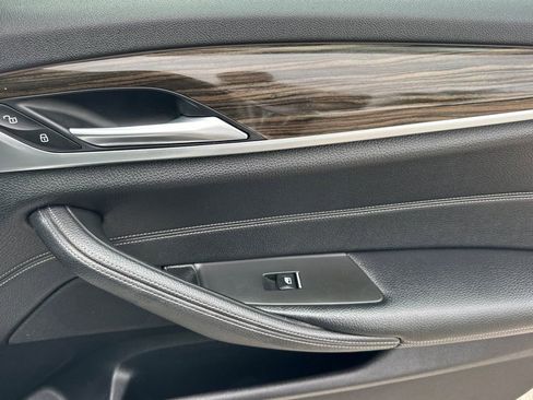 Used 2018 BMW 540i xDrive image 18