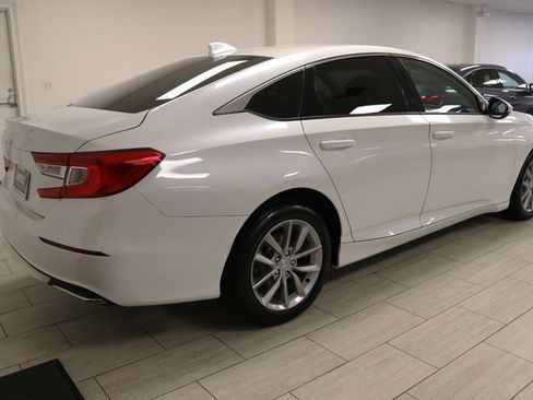 Used 2022 Honda Accord LX image 6
