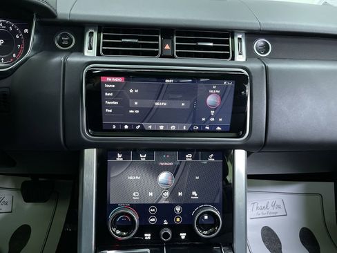 Used 2020 Land Rover Range Rover HSE image 21