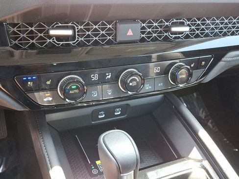 Used 2024 Honda Accord Touring image 17