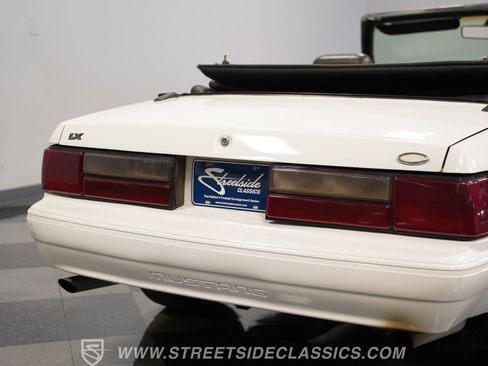 Used 1987 Ford Mustang LX image 27