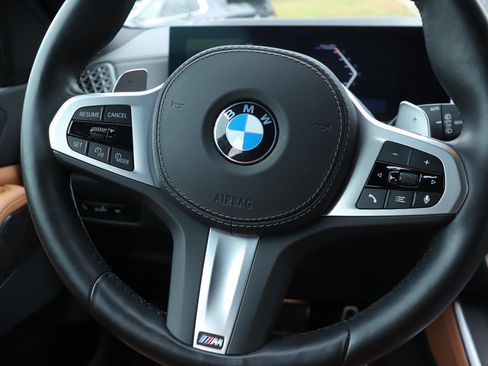 Used 2025 BMW X5 xDrive40i w/ M Sport Package AWD/4WD image 28