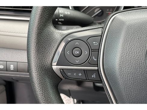 Used 2022 Toyota Camry LE w/ Carpet Mat Package (TMS) image 31