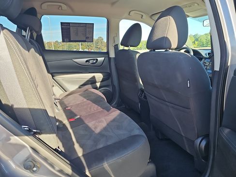 Used 2016 Nissan Rogue S AWD/4WD image 11