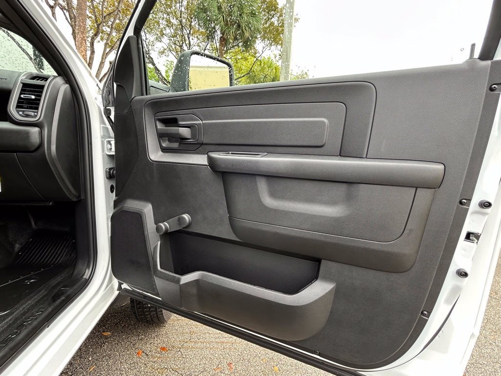 Used 2025 RAM 5500 Tradesman AWD/4WD image 28