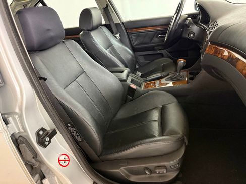 Used 2000 BMW 540i Sedan image 39