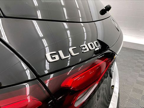 Used 2026 Mercedes-Benz GLC 300 image 32