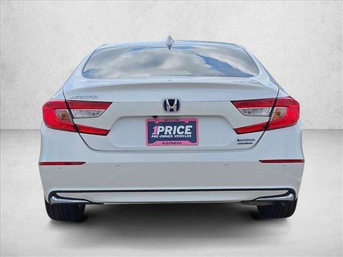 Used 2022 Honda Accord Touring image 7