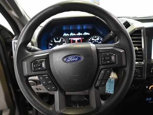 Used 2017 Ford F350 XLT w/ XLT Premium Package AWD/4WD image 4