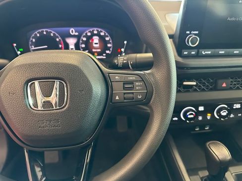 Used 2023 Honda Accord EX image 21