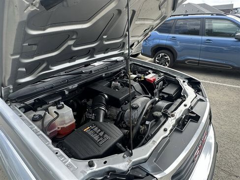 Used 2011 GMC Canyon SLT AWD/4WD image 43
