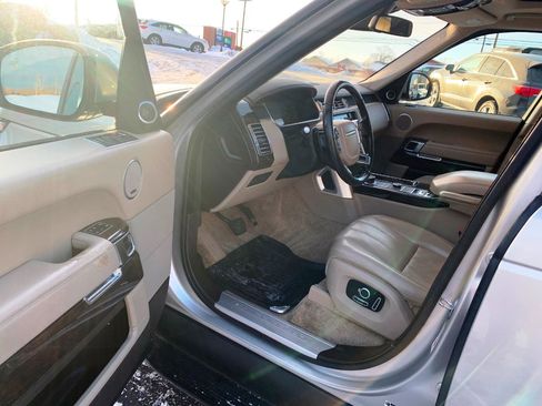 Used 2016 Land Rover Range Rover HSE image 4