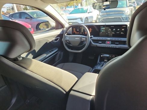 New 2026 Kia K4 FWD image 13