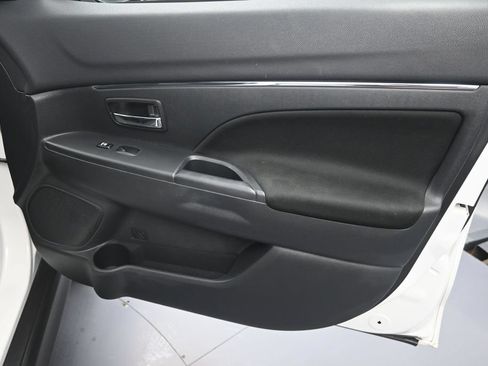 Used 2019 Mitsubishi Outlander Sport LE AWD/4WD image 33