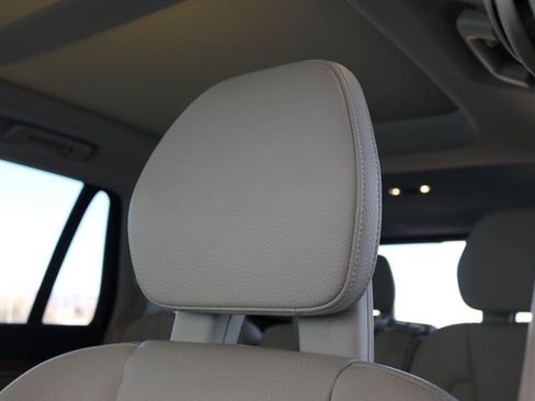 Used 2021 Volvo XC90 T6 Momentum image 16