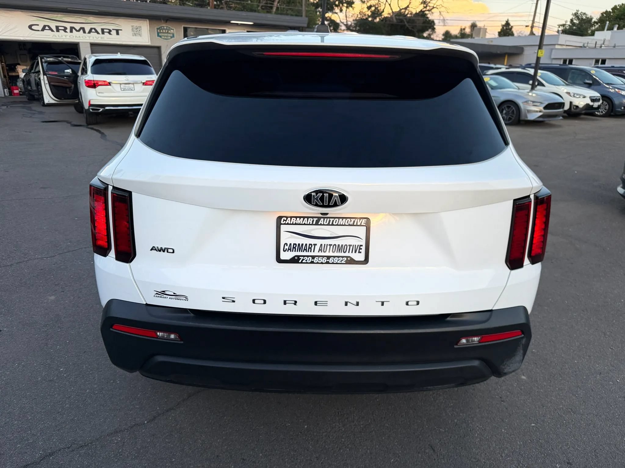 Used 2021 Kia Sorento LX AWD/4WD image 8