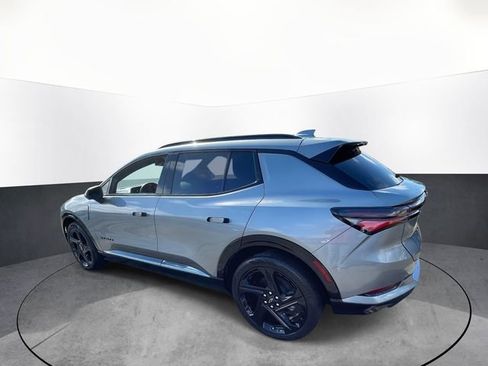 Used 2024 Chevrolet Equinox EV RS image 5