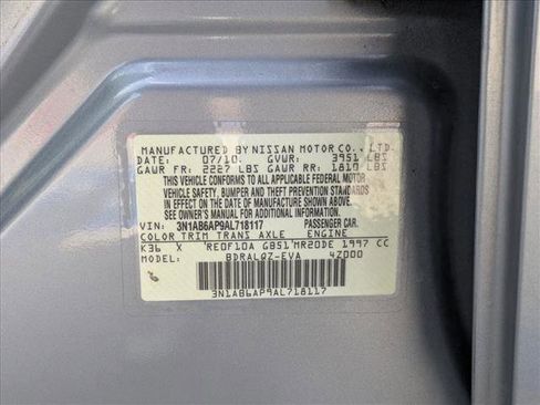 Used 2010 Nissan Sentra 2.0 image 21