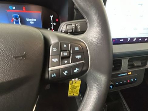 Used 2025 Ford Maverick XL w/ Equipment Group 102A AWD/4WD image 17