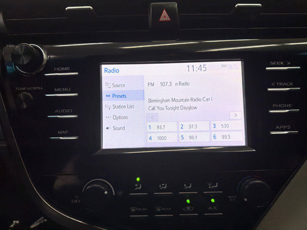 Used 2019 Toyota Camry LE FWD image 26