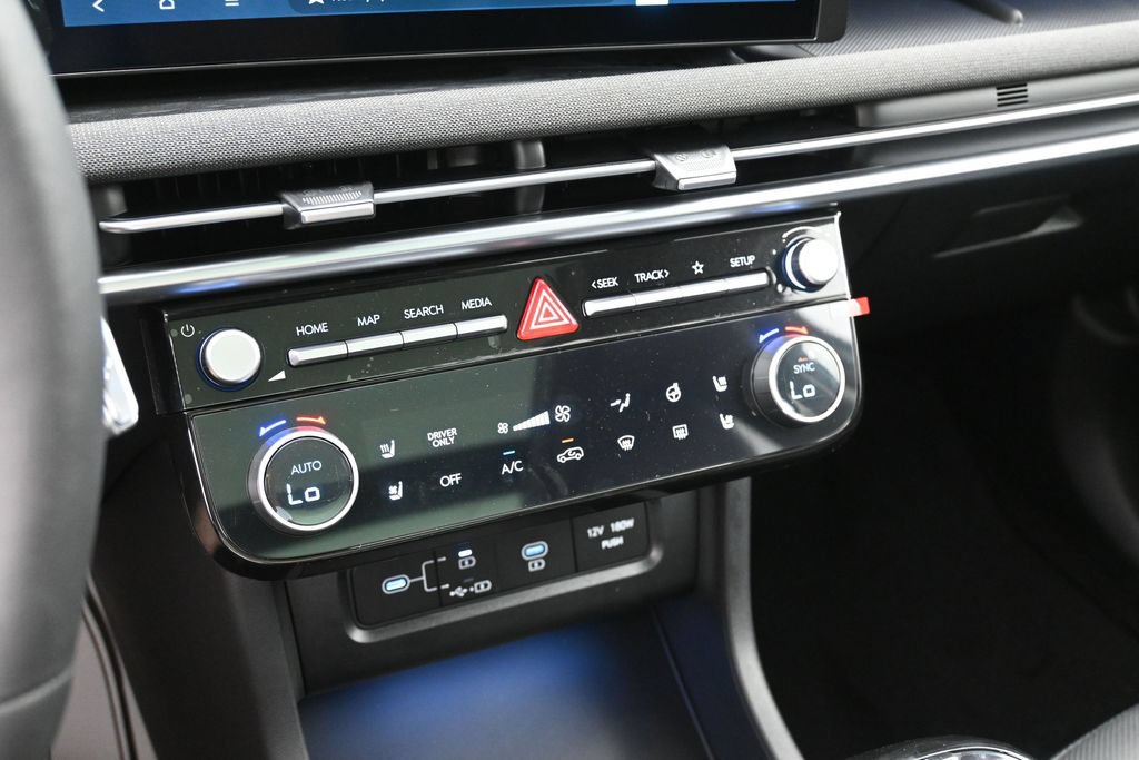 New 2026 Hyundai Tucson Limited AWD/4WD image 17