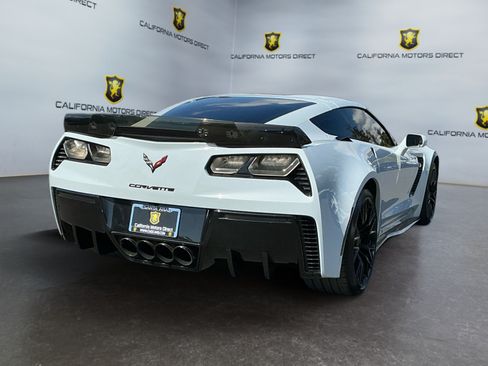 Used 2019 Chevrolet Corvette Z06 RWD image 5