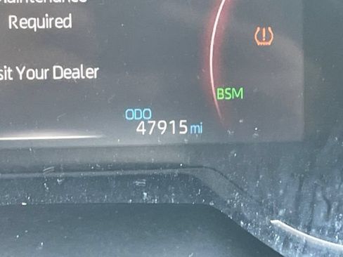 Used 2019 Toyota RAV4 Limited w/ Cold Weather Package FWD image 11