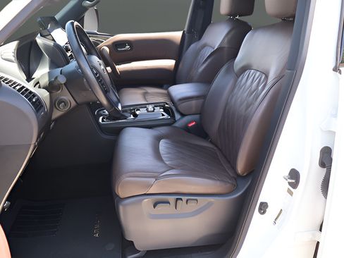 Used 2022 Nissan Armada Platinum w/ Captain's Chairs Package RWD image 15