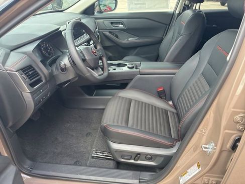 New 2026 Nissan Rogue SV AWD/4WD image 9