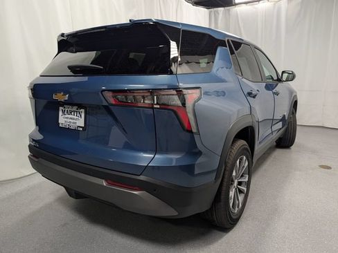 New 2027 Chevrolet Equinox LT FWD image 3
