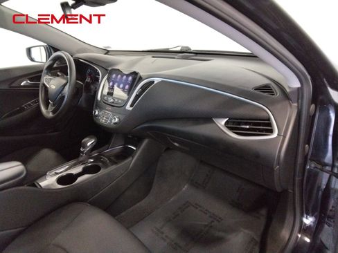 Used 2023 Chevrolet Malibu LT image 38